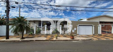 Casa à venda e para alugar em Campinas, Jardim Nossa Senhora Auxiliadora, com 3 quartos, com 261 m²