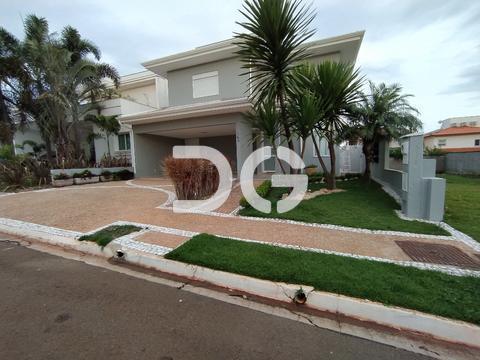 Casa à venda e para alugar em Paulínia, Betel, com 3 suítes, com 325.25 m², Villa Franca